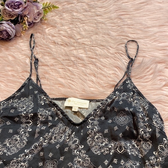 The Westside Silk Paisley Black White Cami Tank sz XS - Picture 3 of 9